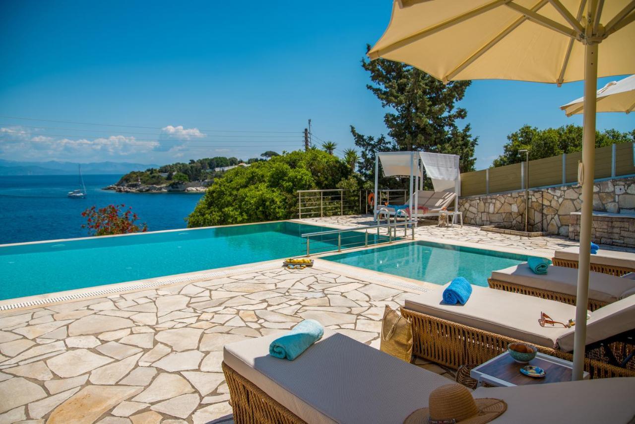 Villa Terra Del Nonno With Sea Views & Pool Gaios Exterior photo